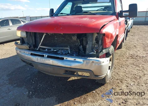 2000 Chevrolet Silverado 1500 z USA, uszkodzony, nr VIN 1GCEK14W4YZ111257